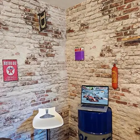 Le Vintage 4 Etoiles Et L'atelier 4 Etoiles Jusqu'a 10 Personnes Lejlighed *