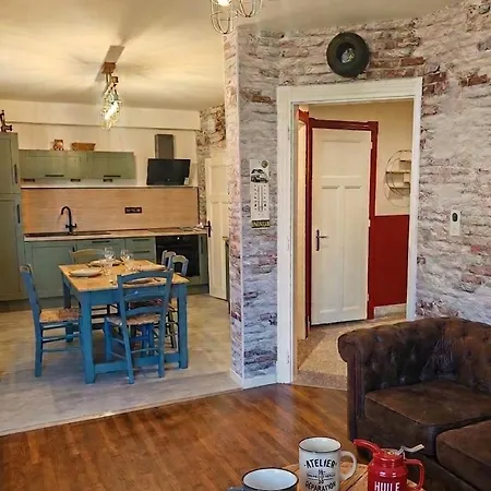 Le Vintage 4 Etoiles Et L'atelier 4 Etoiles Jusqu'a 10 Personnes * Metz